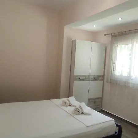Helios & Elia Family Apartman Liapádesz