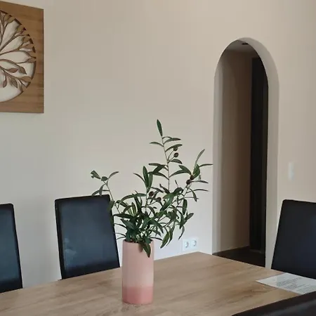 Helios & Elia Family Apartman